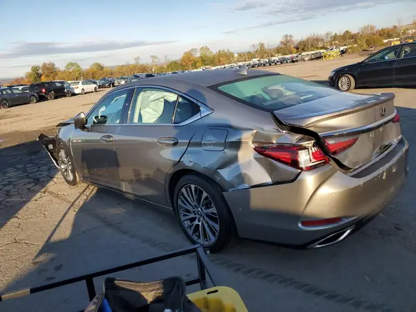 58ADZ1B19LU074912 2020 LEXUS ES - Image 2