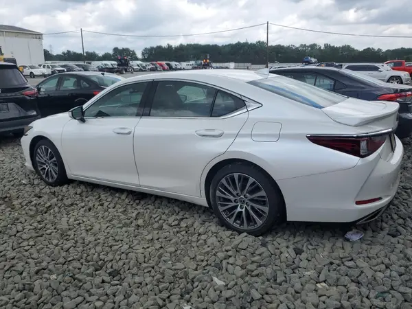 58ADZ1B19MU082414 2021 LEXUS ES - Image 2