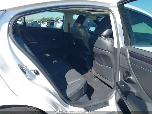 58ADZ1B19MU087967 2021 LEXUS ES - Image 8