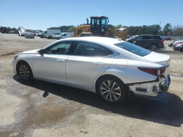 58ADZ1B19MU088990 2021 LEXUS ES - Image 2