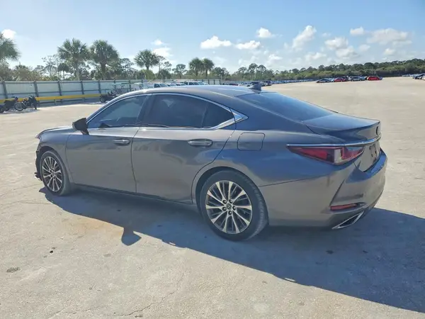 58ADZ1B19MU094529 2021 LEXUS ES - Image 2