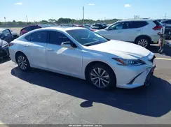 58ADZ1B19MU108557 2021 LEXUS ES
