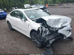 58ADZ1B19NU112075 2022 LEXUS ES
