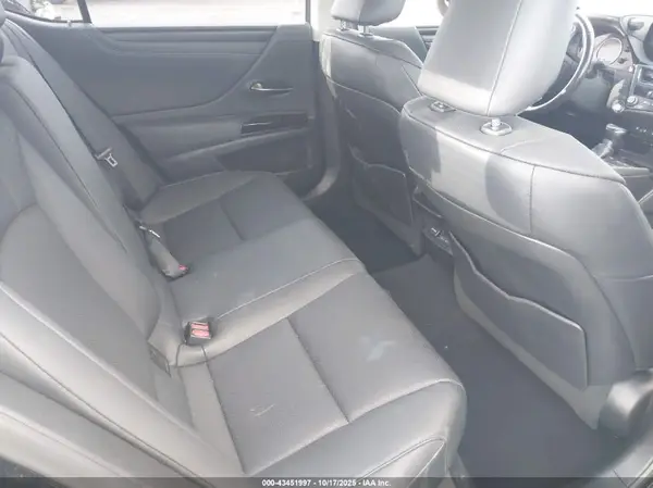 58ADZ1B19NU113579 2022 LEXUS ES - Image 8