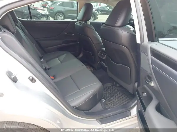 58ADZ1B19NU116806 2022 LEXUS ES - Image 8