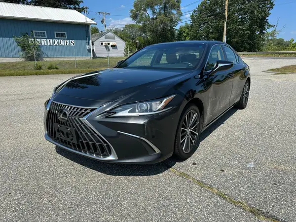 58ADZ1B19NU129894 2022 LEXUS ES - Image 2