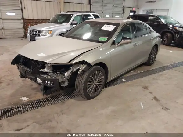 58ADZ1B19PU145080 2023 LEXUS ES - Image 2