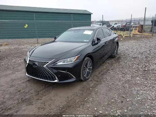 58ADZ1B19PU157665 2023 LEXUS ES - Image 2
