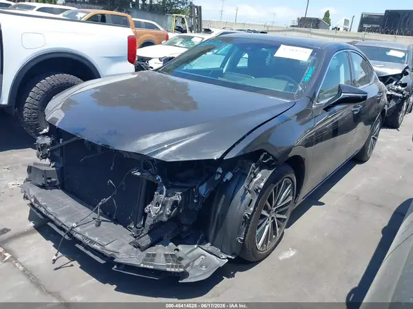 58ADZ1B19RU174890 2024 LEXUS ES - Image 2