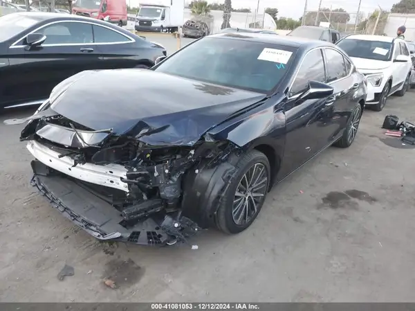 58ADZ1B19RU182102 2024 LEXUS ES - Image 2