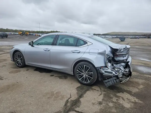 58ADZ1B19SU191002 2025 LEXUS ES - Image 2