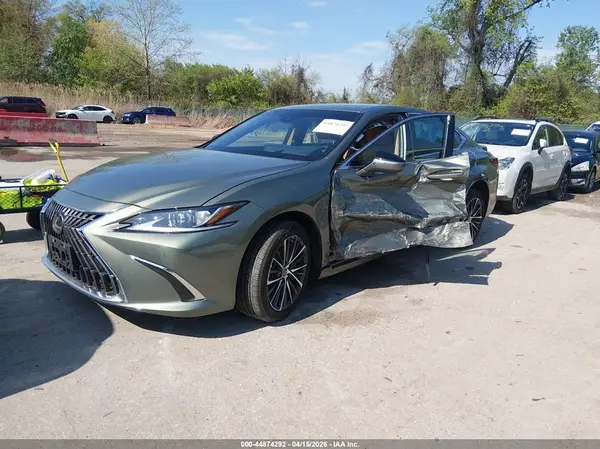 58ADZ1B19SU194305 2025 LEXUS ES - Image 2