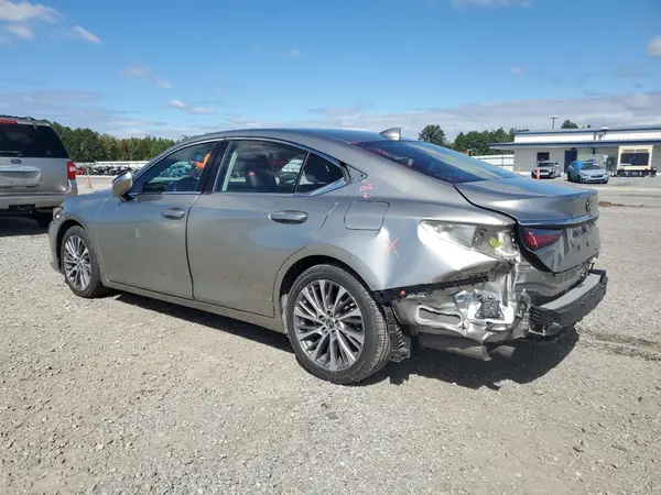 58ADZ1B1XLU062428 2020 LEXUS ES - Image 2