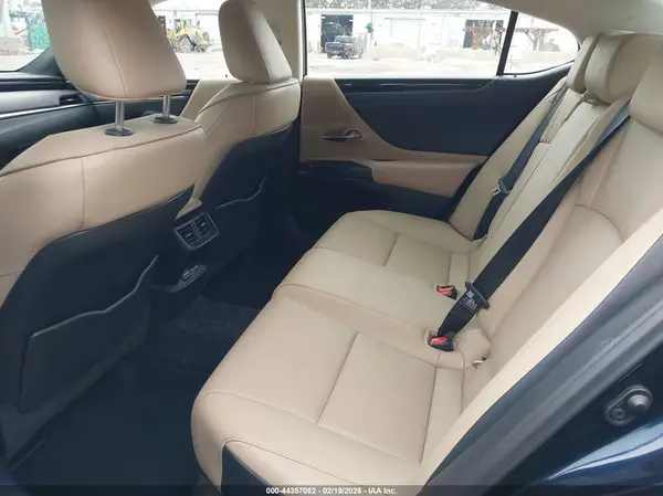 58ADZ1B1XLU071002 2020 LEXUS ES - Image 8