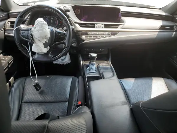 58ADZ1B1XMU089176 2021 LEXUS ES - Image 8