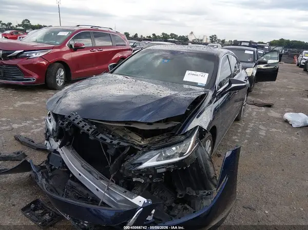 58ADZ1B1XMU095219 2021 LEXUS ES - Image 2