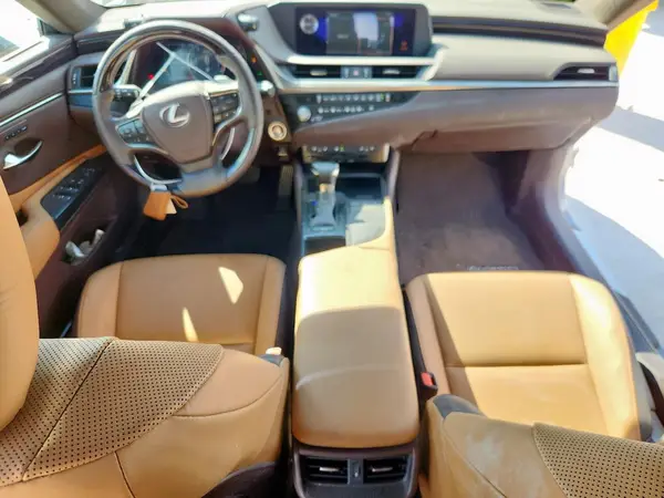 58ADZ1B1XMU095429 2021 LEXUS ES - Image 8