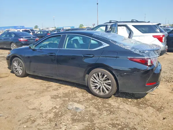 58ADZ1B1XMU095706 2021 LEXUS ES - Image 2