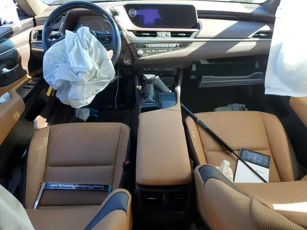 58ADZ1B1XMU099545 2021 LEXUS ES - Image 8
