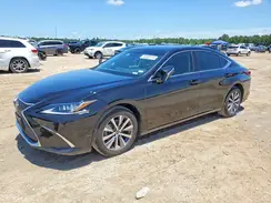 58ADZ1B1XMU102590 2021 LEXUS ES