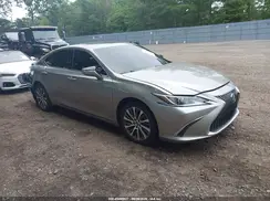 58ADZ1B1XMU108874 2021 LEXUS ES