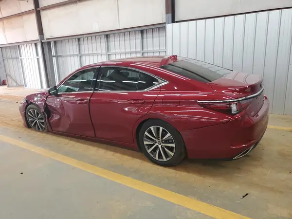 58ADZ1B1XMU109636 2021 LEXUS ES - Image 2