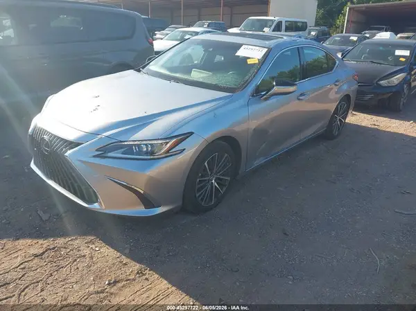 58ADZ1B1XNU113218 2022 LEXUS ES - Image 2