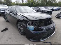 58ADZ1B1XNU119410 2022 LEXUS ES