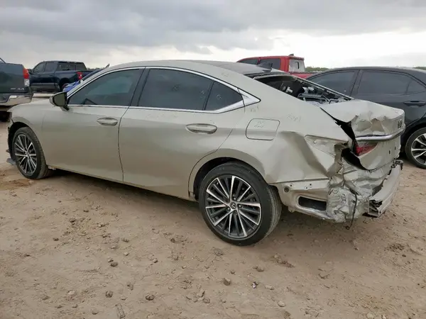 58ADZ1B1XNU122775 2022 LEXUS ES - Image 2