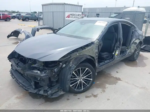 58ADZ1B1XNU125854 2022 LEXUS ES - Image 2