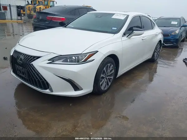 58ADZ1B1XNU127037 2022 LEXUS ES - Image 2