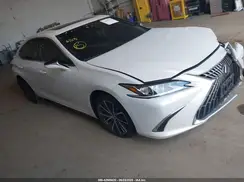 58ADZ1B1XNU133095 2022 LEXUS ES