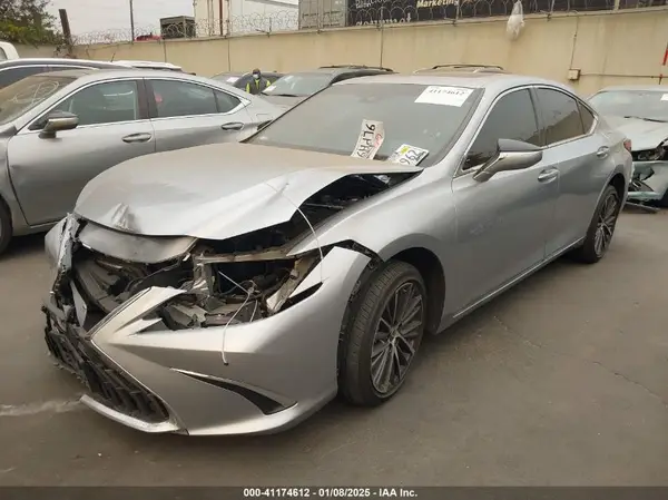 58ADZ1B1XPU150904 2023 LEXUS ES - Image 2