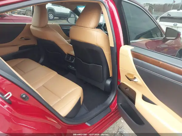58ADZ1B1XPU153270 2023 LEXUS ES - Image 8