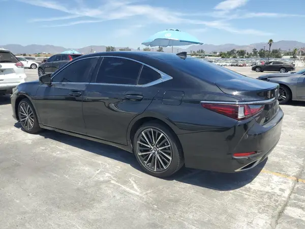 58ADZ1B1XRU174235 2024 LEXUS ES - Image 2