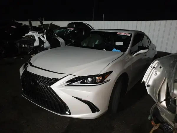 58ADZ1B1XRU183940 2024 LEXUS ES - Image 1
