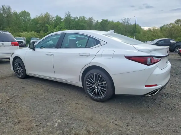 58ADZ1B1XSU186486 2025 LEXUS ES - Image 2