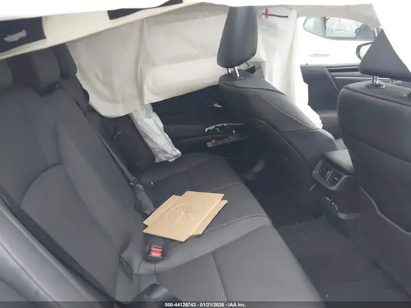58ADZ1B1XSU192076 2025 LEXUS ES - Image 8