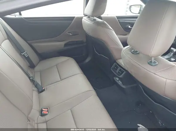 58ADZ1B1XSU199951 2025 LEXUS ES - Image 8
