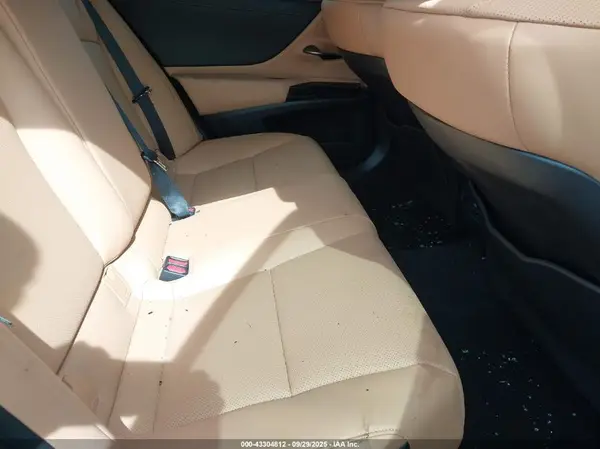 58ADZ1B1XSU204615 2025 LEXUS ES - Image 8