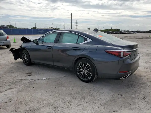 58ADZ1B1XSU205666 2025 LEXUS ES - Image 2