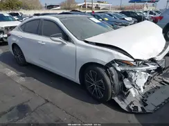 58ADZ1B1XSU211774 2025 LEXUS ES