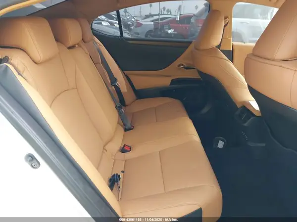 58ADZ1B1XSU211774 2025 LEXUS ES - Image 8