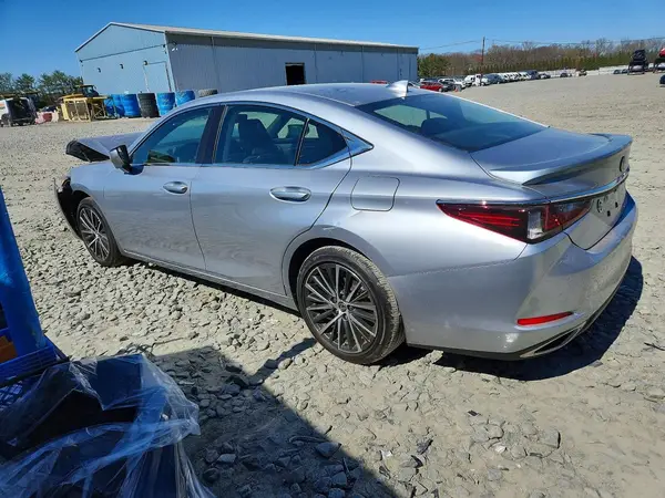 58ADZ1B1XSU213606 2025 LEXUS ES - Image 2
