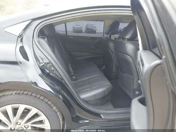 58AE21B12LU009909 2020 LEXUS ES - Image 8