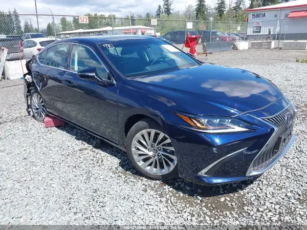 58AE21B12LU011806 2020 LEXUS ES - Image 1