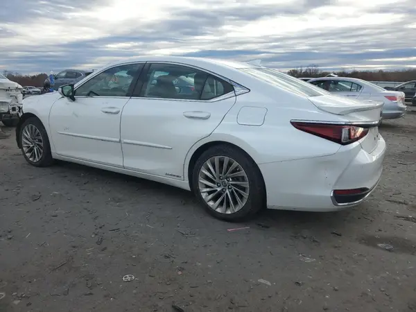 58AE21B15LU005370 2020 LEXUS ES - Image 2