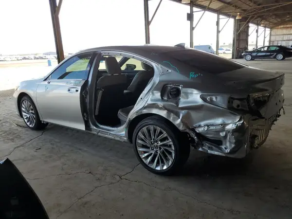 58AE21B15LU006924 2020 LEXUS ES - Image 2