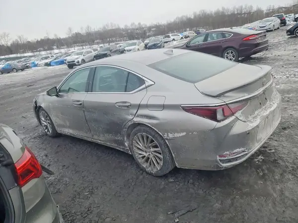 58AE21B15LU012044 2020 LEXUS ES - Image 2