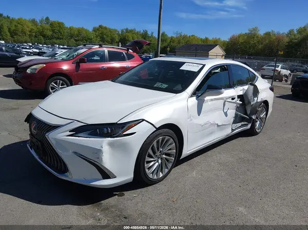 58AE21B16LU008276 2020 LEXUS ES - Image 2